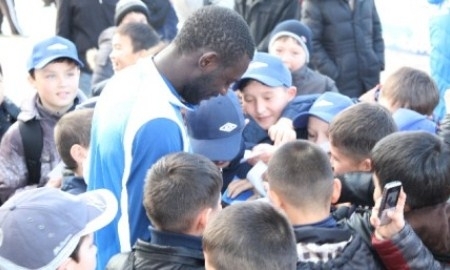 Уступите чужое место