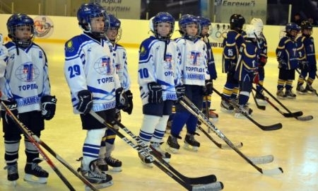 Второй хоккейный модуль построили в Усть-Каменогорске