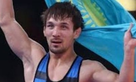 Казахстанская федерация по борьбе «проспала» укушенное ухо Акжурека Танатарова