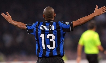 С номером 13 на спине