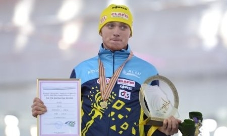 <strong>Денис Кузин — чемпион Мира на дистанции 1000 метров</strong>