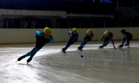 Тренировки шымкентских конькобежцев