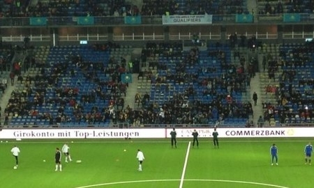 Стартовые составы Казахстана и Германии