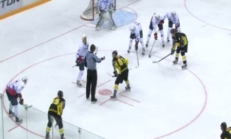 Видеообзор матча плей-офф ВХЛ «Сарыарка» — «Ариада-Акпарс» 4:1