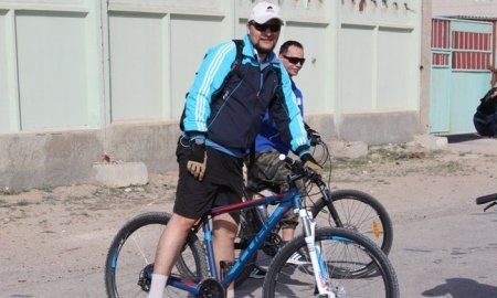 В Актау любители велосипедного спорта провели весенний велопробег 
