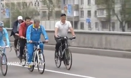 Видеообзор с открытия велосезона в Алматы