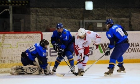 Фоторепортаж с матча Чемпионата Мира среди юношей в первом дивизионе Казахстан — Польша 5:4
