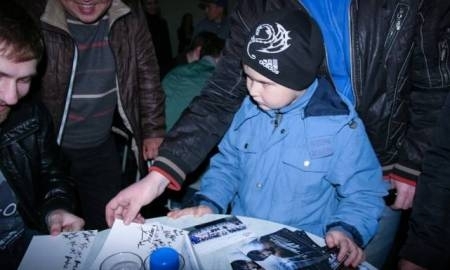 Фоторепортаж со встречи команды «Казцинк-Торпедо» с болельщиками