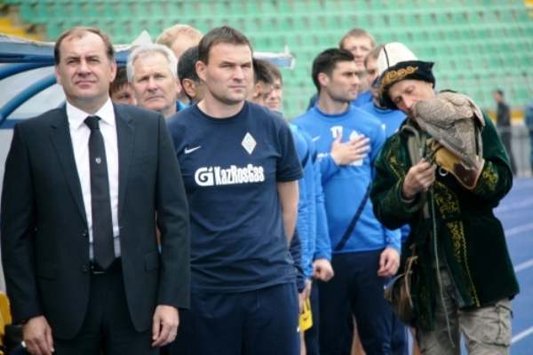 Дареному Роналдиньо в зубы не смотрят...