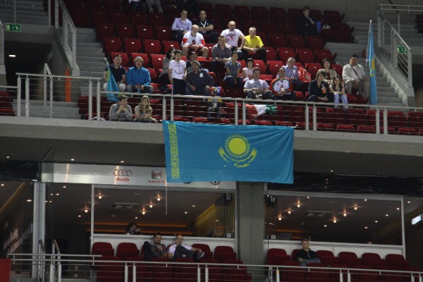 Венгры болеют за Италию