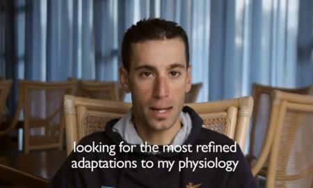 Винченцо Нибали перед стартом восьмого этапа «Джиро д’Италия»