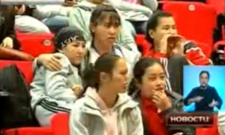 Сильнейших девушек-боксеров выбирали в Караганде