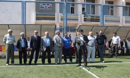 В Актау проходит областной турнир по футболу в честь 60-летия Насихи Байпакова