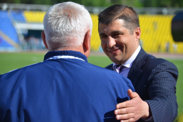 Нападающих много. Попадающих нет...