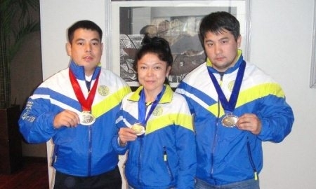 Мангистауские спортсмены по пауэрлифтингу вернулись с чемпионата мира с медалями