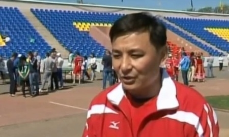 В Уральске государственные служащие, работники предприятий и организаций города отметили день здоровья