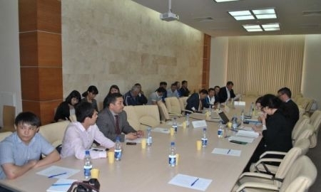 Фоторепортаж семинара с представителями «TSE Consulting» по вопросу сохранения борьбы в Олимпийской программе в Астане