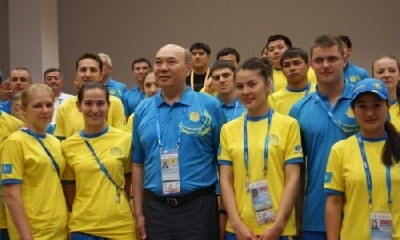 Министр образования и науки РК Бахытжан Жумагулов приехал в Казань поддержать спортсменов РК