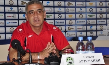 Севада Арзуманян: «В такой атмосфере футболистам будет очень приятно играть»