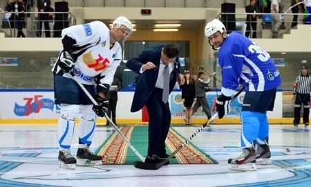 «Иртыш» провёл матч в честь 35-летия ПНХЗ