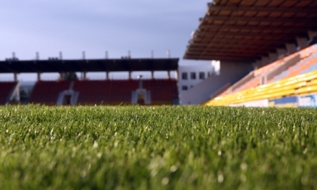 «Динамо» пожаловалось на высокий газон в Актобе