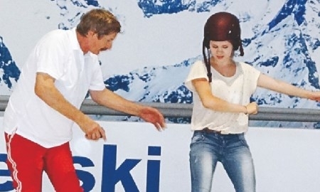 Воспитанники детского дома посетили крытый горнолыжный тренажёр