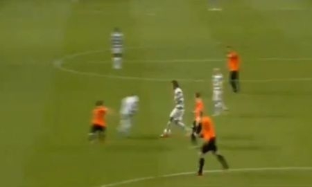 Гол Криса Коммонса в ворота «Шахтера»