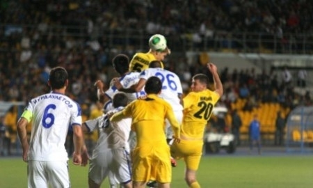 Фоторепортаж с матча Премьер-Лиги «Кайрат» — «Астана» 1:2