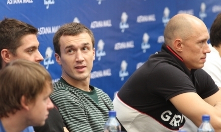 Видео встречи «Барыса» с болельщиками