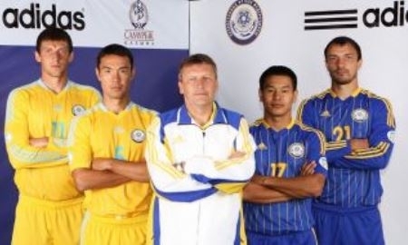 На матчи ЧМ-2014 сборная Казахстана наденет технологичную форму