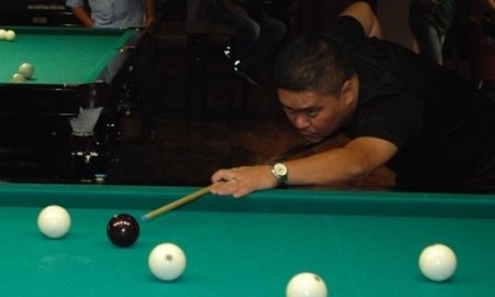 В Актау прошел турнир по бильярду среди тех, кому за 40