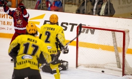 Фоторепортаж с матча ВХЛ «Ижсталь» — «Сарыарка» 3:4 О.Т