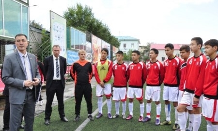 Канат Мусатаев посетил открытую тренировку воспитанников Футбольного центра при ФК «Актобе»