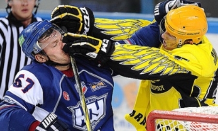 Анонс матча ВХЛ «Южный Урал» — «Сарыарка»