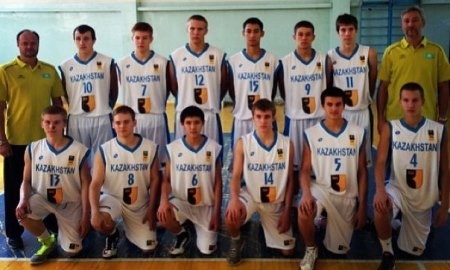 Сборная Казахстана U-16 готовится к выступлению на чемпионате Азии в Тегеране