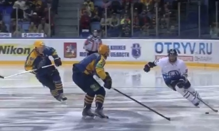 Хит Виталия Новопашина признан лучшим за прошедшую неделю КХЛ