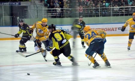 Фоторепортаж с матча ВХЛ «Сарыарка» — «Дизель» 0:1