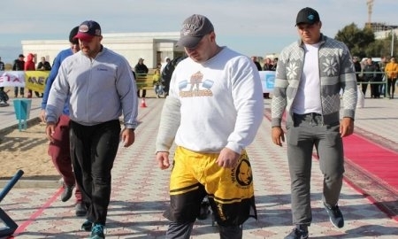 В Актау выбрали самого сильного человека Казахстана