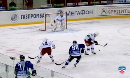 Лучший сэйв сентября в КХЛ у Николая Антропова