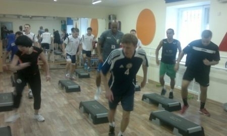 «Тулпар» продолжает тренировки