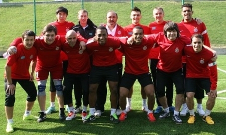 «Кайрат» выиграл кубок «Олд Траффорд»