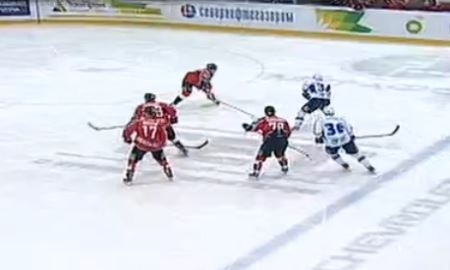 Видео шайб в матче КХЛ «Металлург» Нк — «Барыс» 3:5