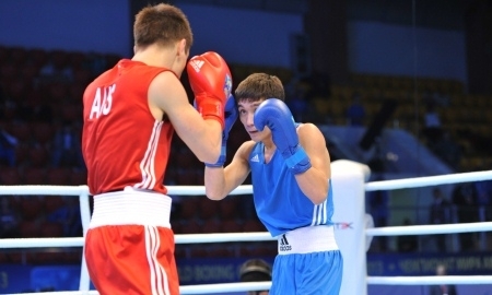 Ильяс Сулейменов выигрывает первый бой!