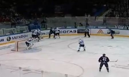 Видео шайб в матче КХЛ «Сибирь» — «Барыс» 2:3