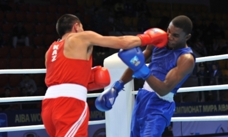 Фоторепортаж с боя чемпионата Мира Мерей Акшалов — Карлос Адамс