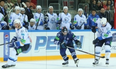 Фоторепортаж с матча КХЛ «Адмирал» — «Барыс» 1:3