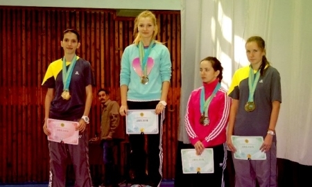 Сборная ЮКО заняла первое командное место на чемпионате РК по бадминтону