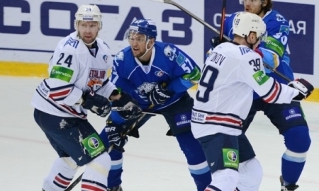 Фоторепортаж с матча КХЛ «Барыс» — «Металлург» Мг 1:2