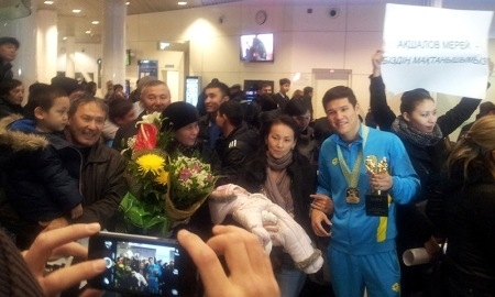 Фоторепортаж со встречи чемпионов Мира по боксу