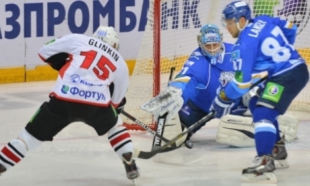 Фоторепортаж с матча КХЛ «Барыс» — «Трактор» 1:5
